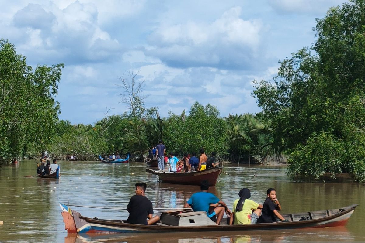 Sedang mencuci pompong, Sulaiman tewas diterkam buaya