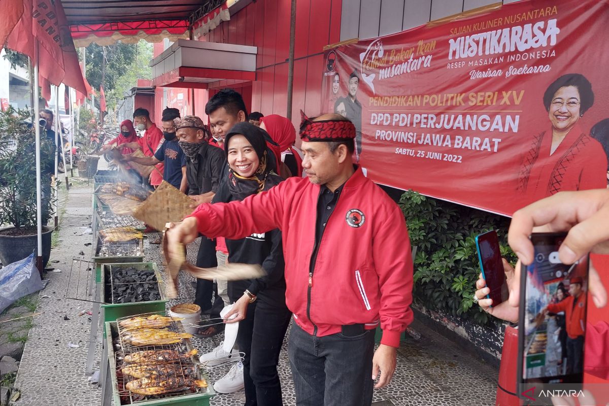 Ribuan warga Jabar ikuti Festival Bakar Ikan Nusantara