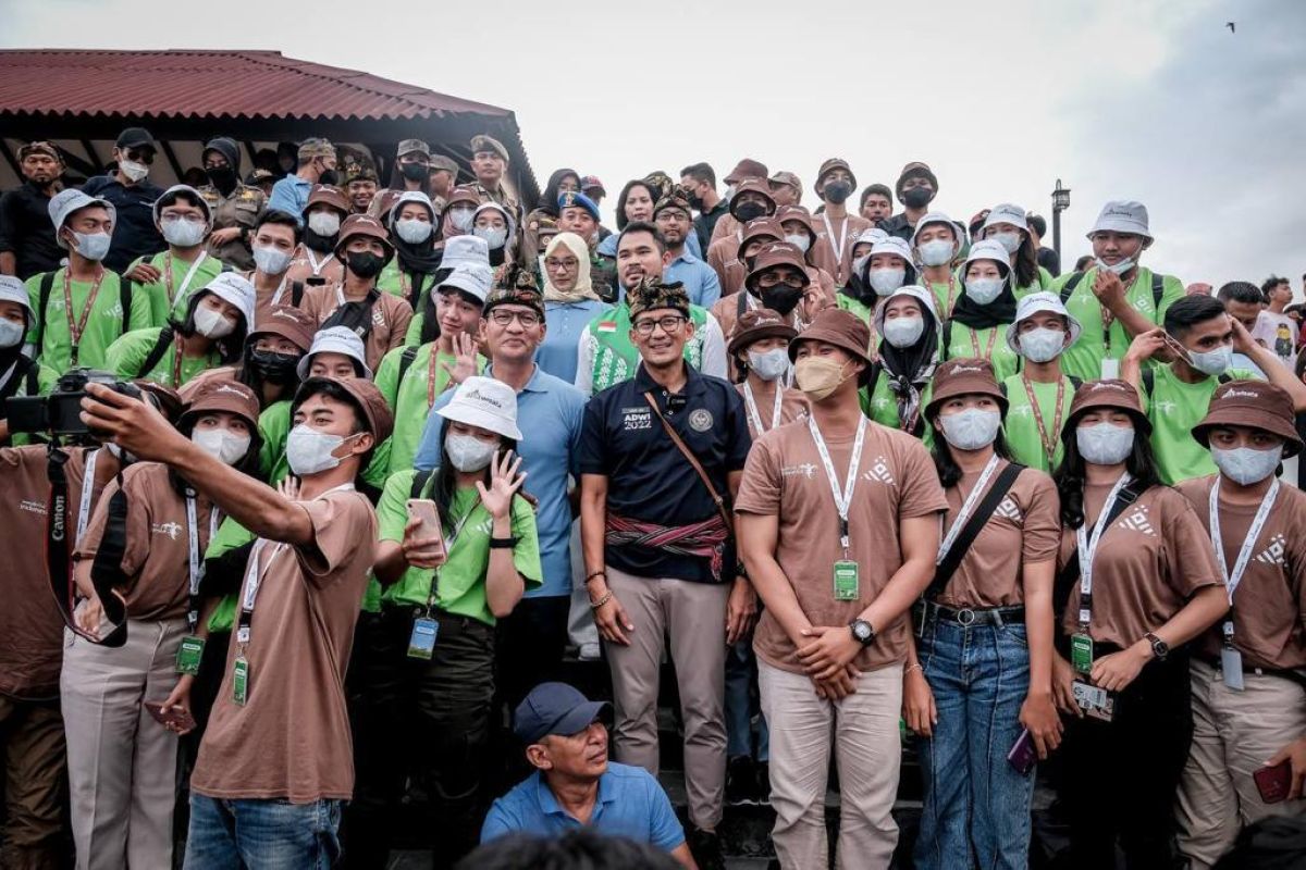 Sandiaga ajak mahasiswa berlibur ke desa wisata