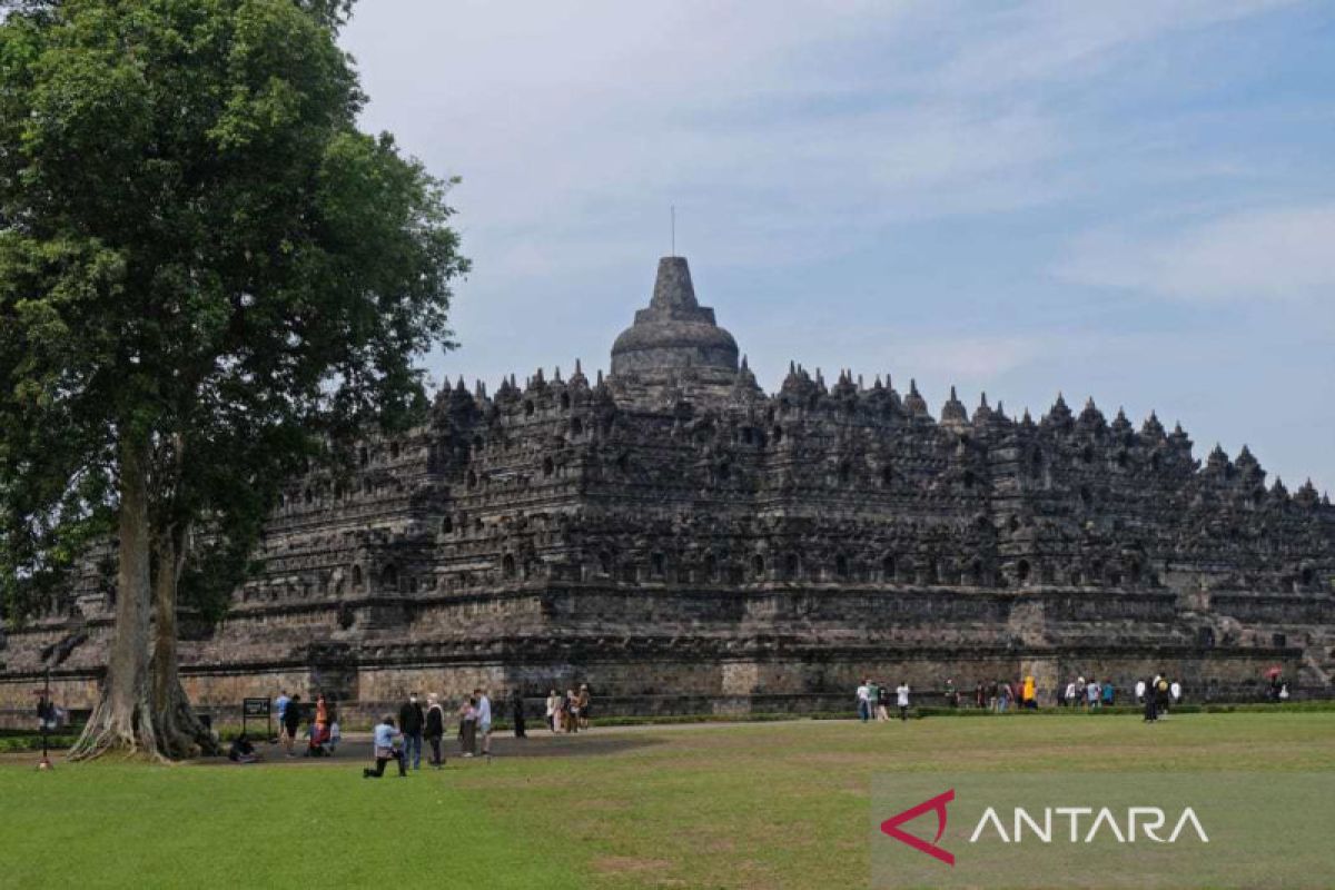 Minat pelajar kunjungi Candi Borobudur tinggi