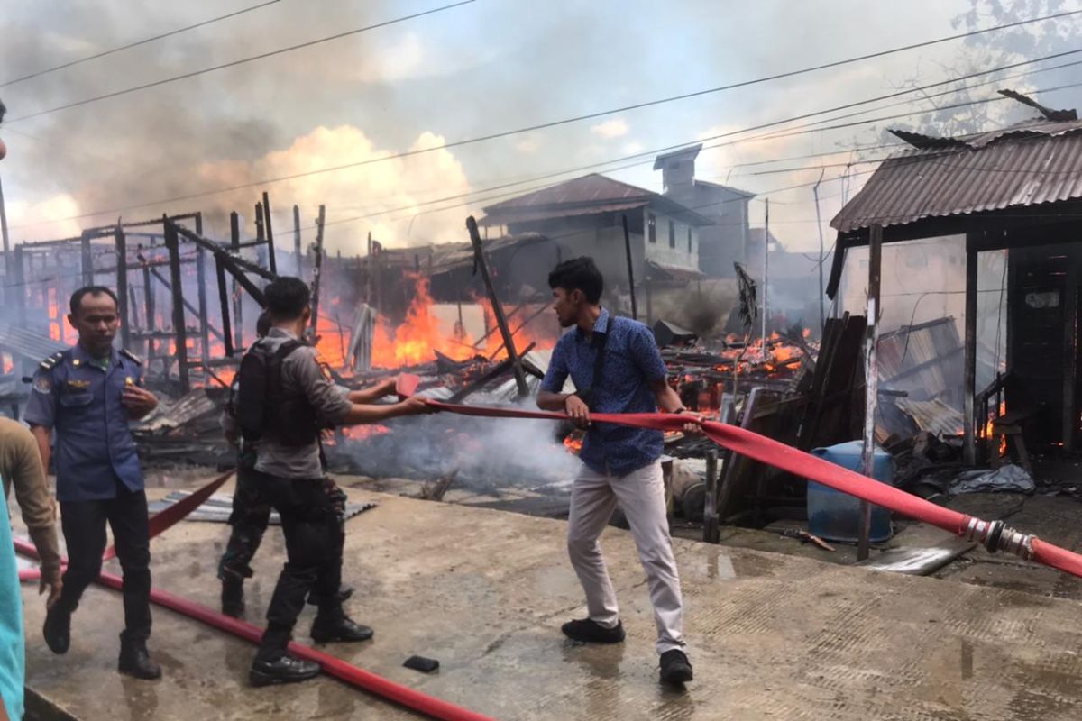 Lima unit rumah terbakar di Bulungan