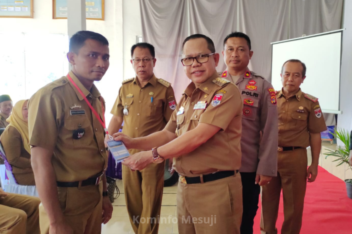 Pj Bupati Mesuji Mesuji buka pelatihan peningkatan kapasitas aparatur desa