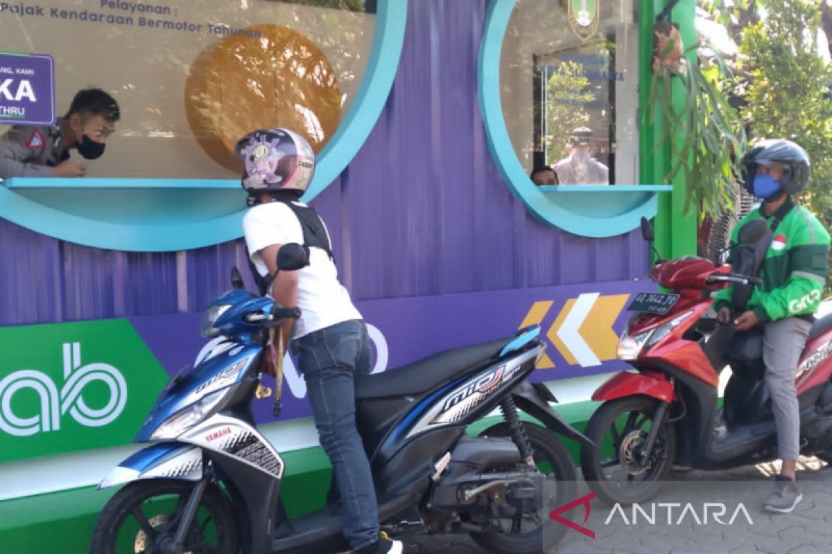 Layanan "drive thru ETP" diminati warga Solo