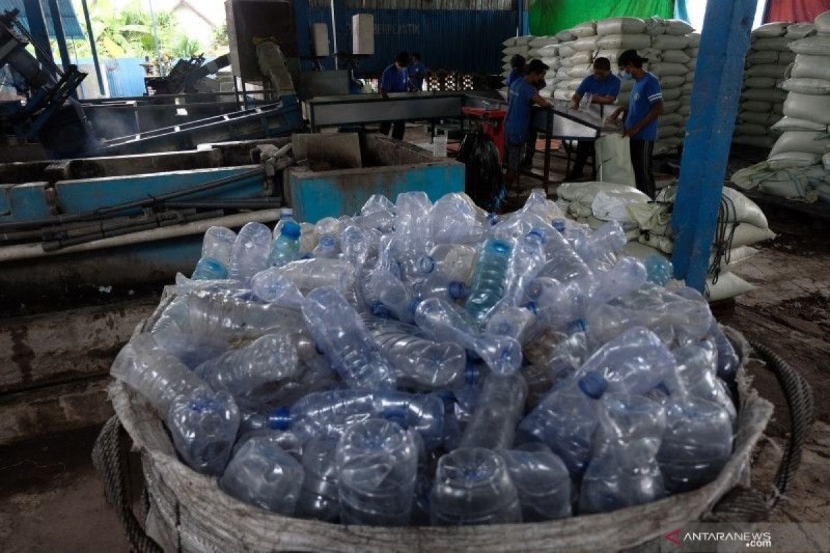 Indonesia terus dorong kolaborasi untuk atasi masalah sampah plastik