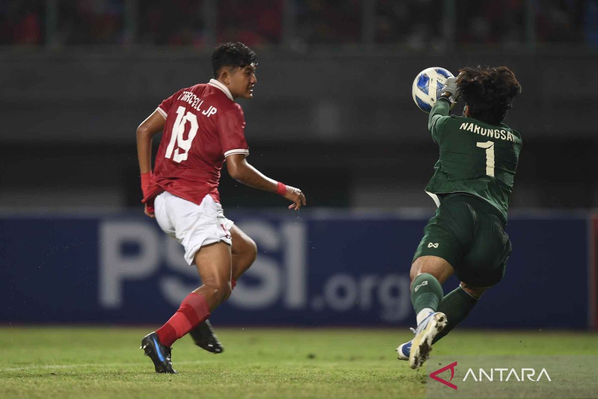 Pelatih Shin tegaskan Indonesia wajib lolos semifinal Piala AFF U-19