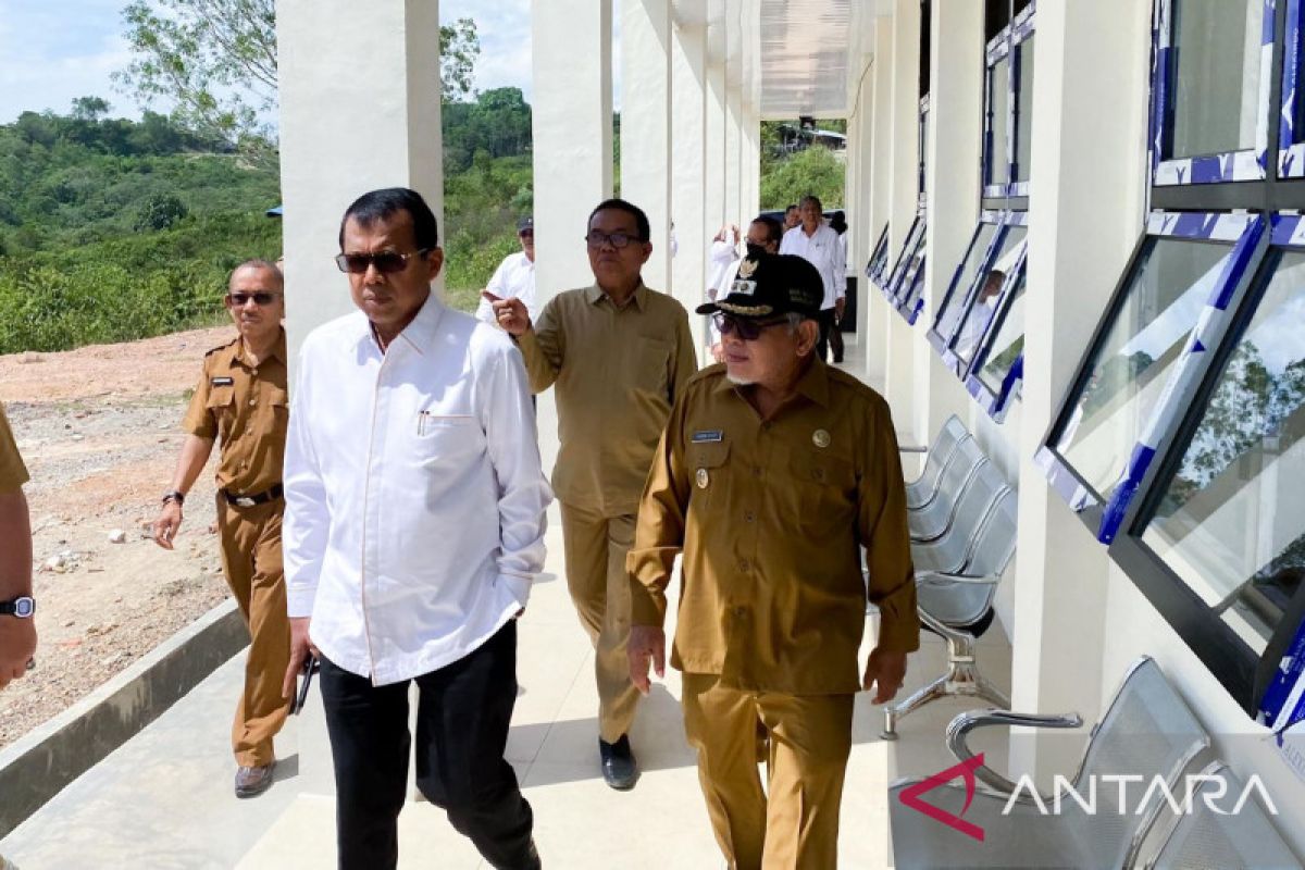 Rektor UNP peninjauan lapangan ke kampus PSDKU Sawahlunto