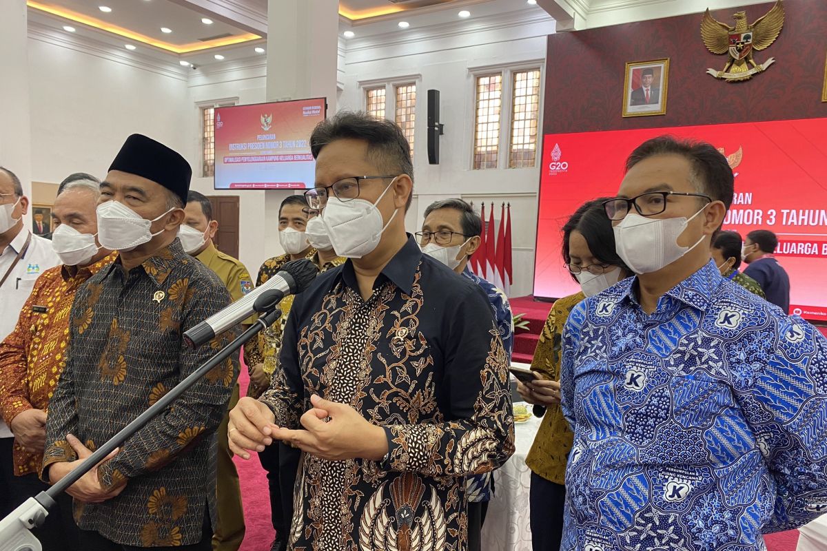 Menkes minta kembali pakai masker meski COVID-19 RI di level aman WHO