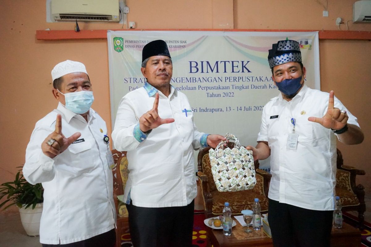 Bupati Siak buka bimtek strategi pengembangan perpustakaan desa