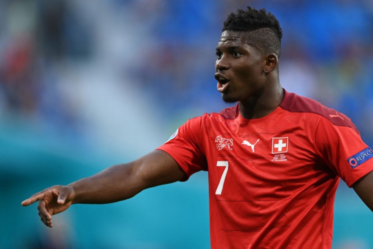 Monaco resmi rekrut Breel Embolo dari Gladbach