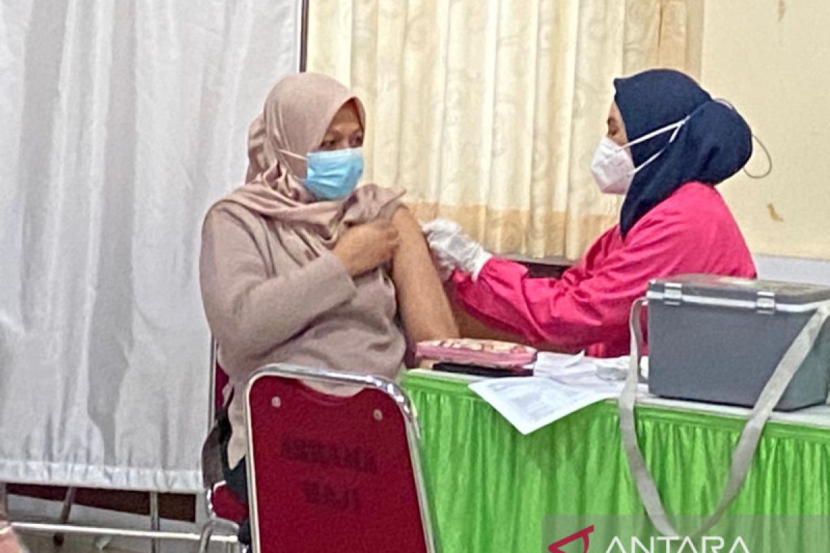 Capaian vaksinasi dosis lengkap remaja Kepri 93,92 persen