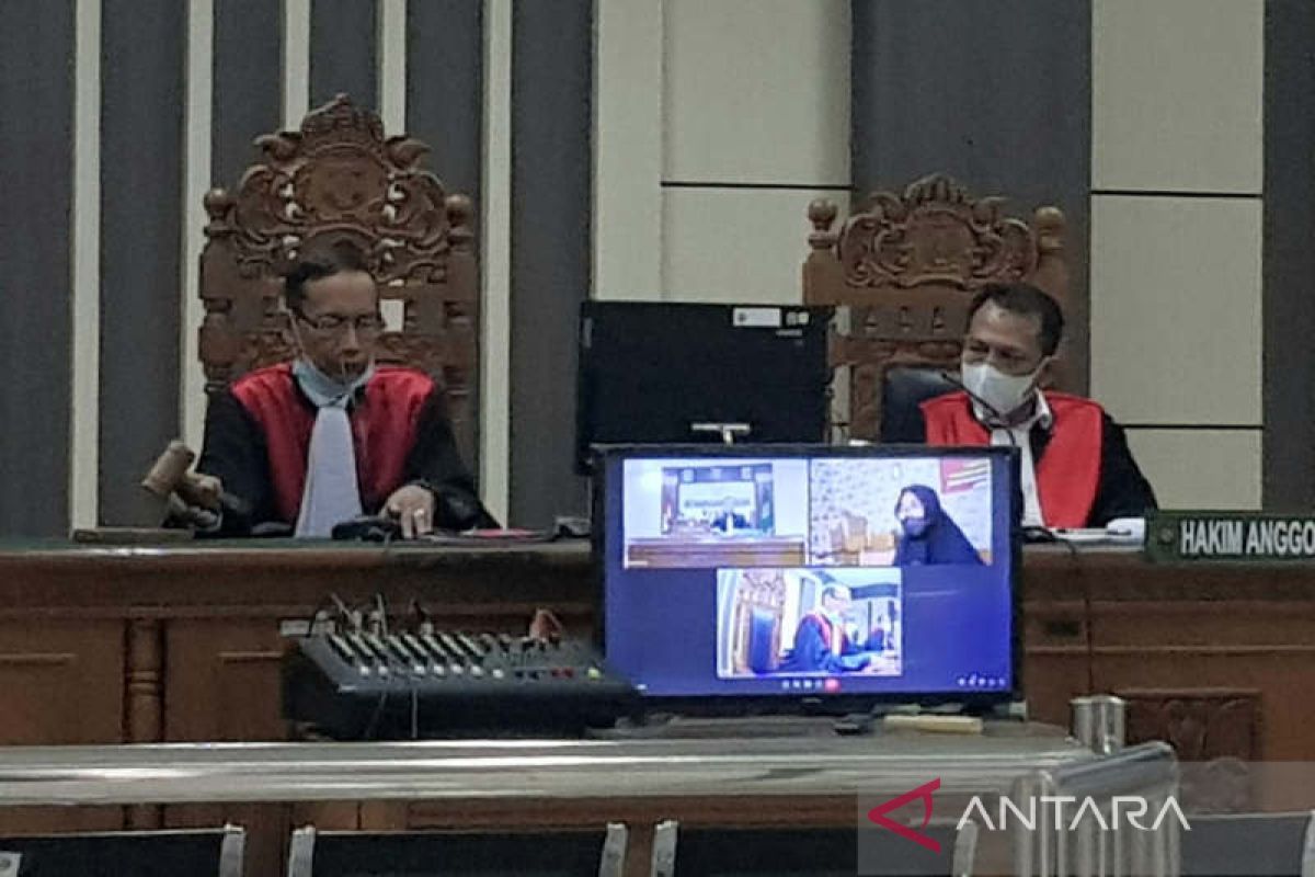 Korupsi PNBP, suami istri anggota Polres Blora dituntut 6,5 tahun