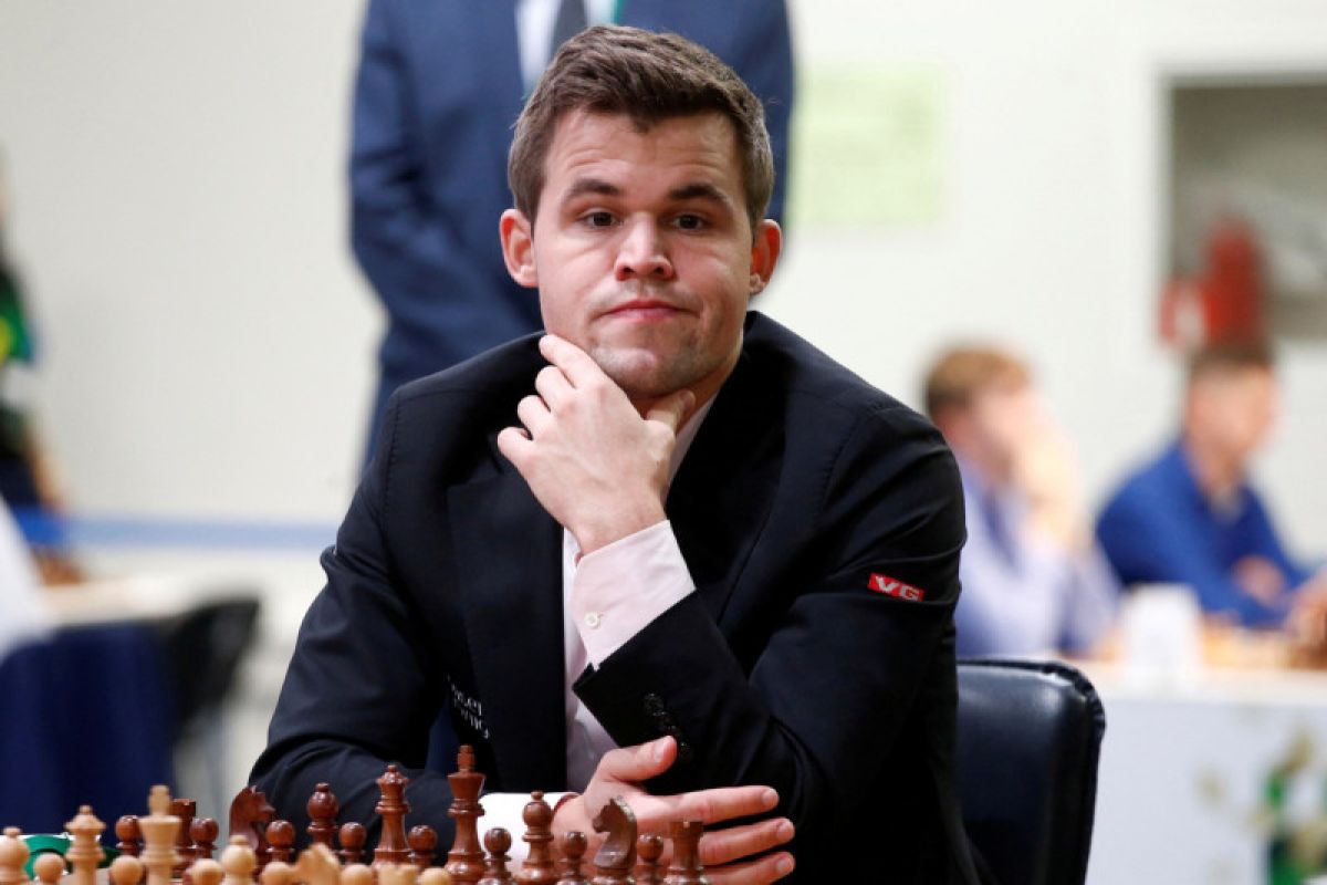 Magnus Carlsen tak pertahankan gelar juara dunia catur