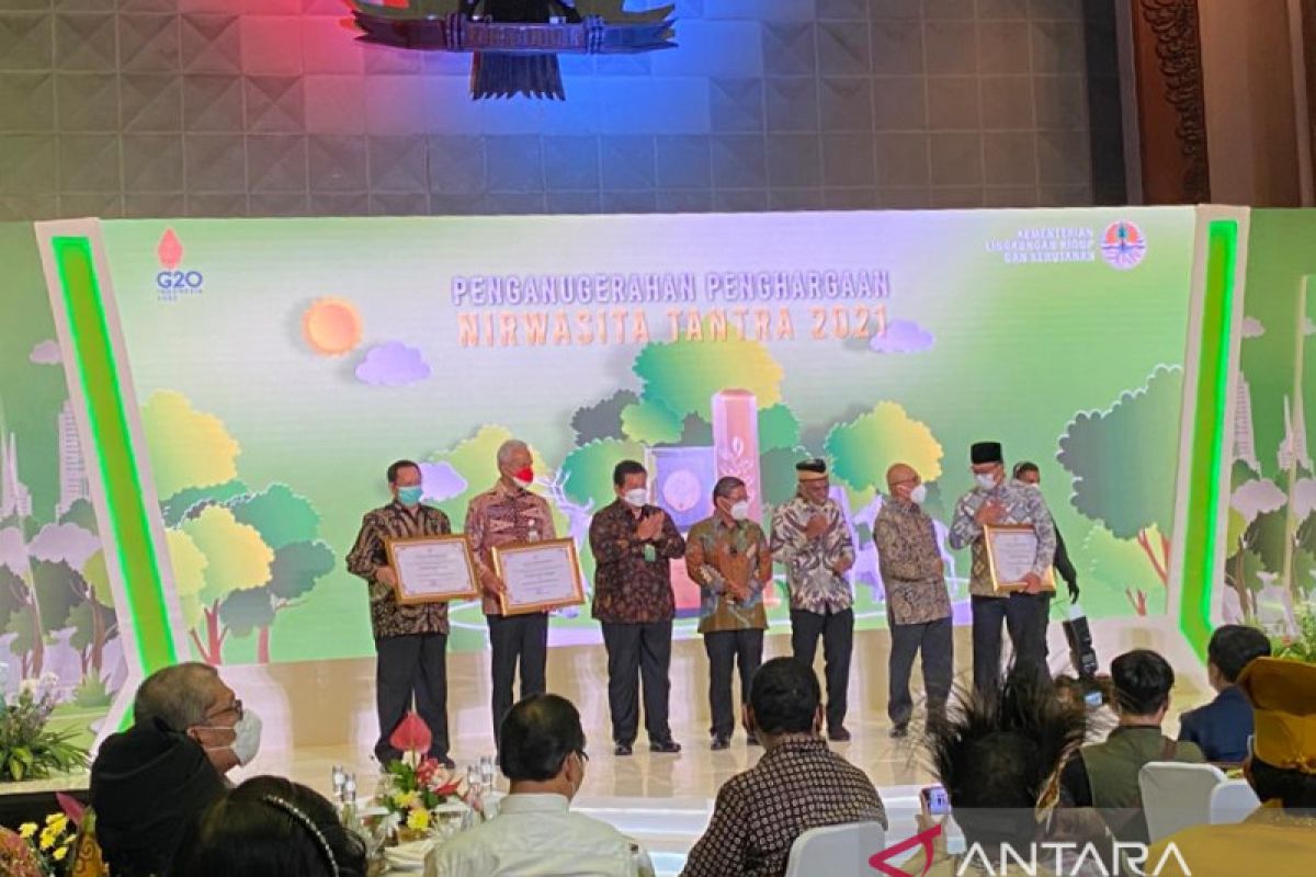 Pemprov Jateng raih peringkat pertama Nirwasita Tantra 2021 dari KLHK