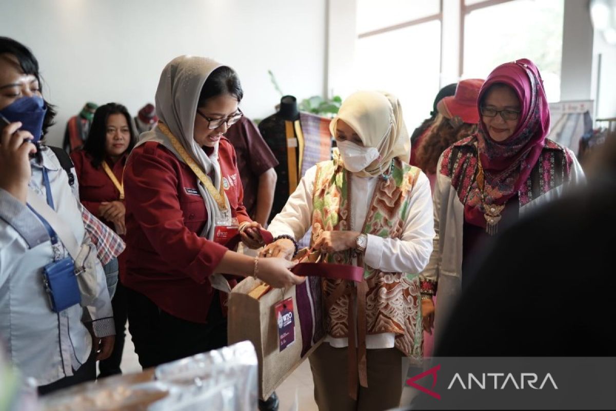 Ada kunjungan delegasi W20  di tepian Danau Toba, momentun promosikan UMKM Sumut