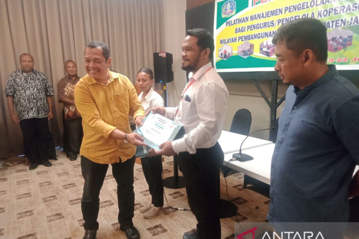 Pemkab Jayapura sebut koperasi miliki peran meningkatkan ekonomi rakyat