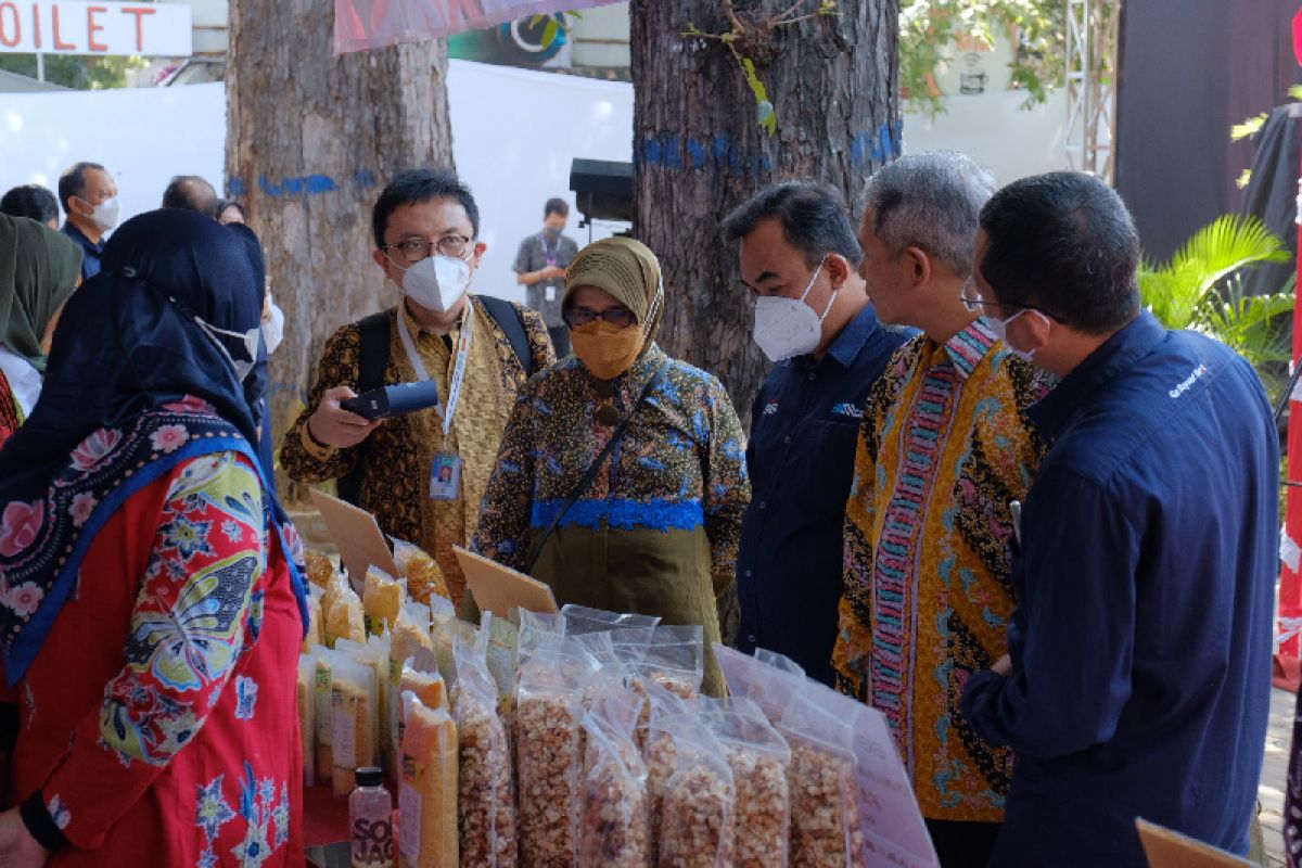 Semen Gresik bersama SIG fasilitasi petani Rembang kembangkan Klaster Industri Jagung