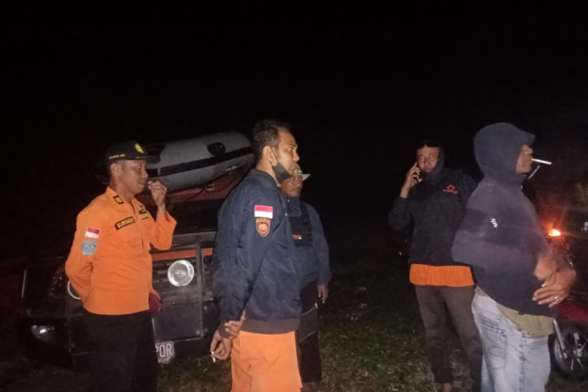 Seorang santri hanyut terseret ombak di Pantai Telang Sumbawa