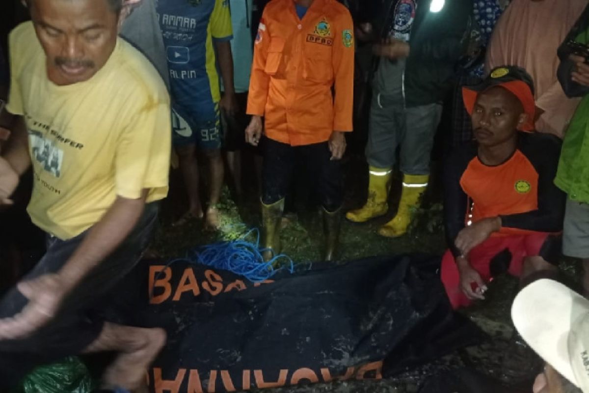 Banjir di Torue Kabupaten Parigi Moutong Sulawesi Tengah, tiga tewas dan empat hilang