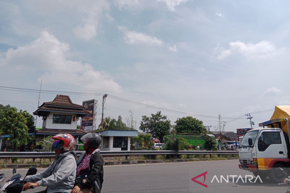 Ratusan pedagang Pasar Joglo Solo terdampak proyek rel layang mulai pindahan