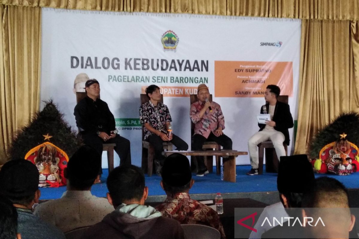 Pelaku kesenian tradisional perlu diberi kesempatan pentas