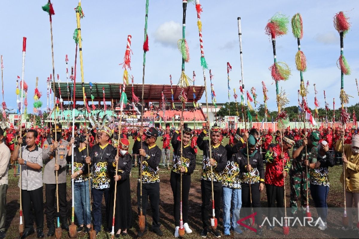 Murung Raya catat rekor Muri pergelaran Kongkurung dengan peserta terbanyak