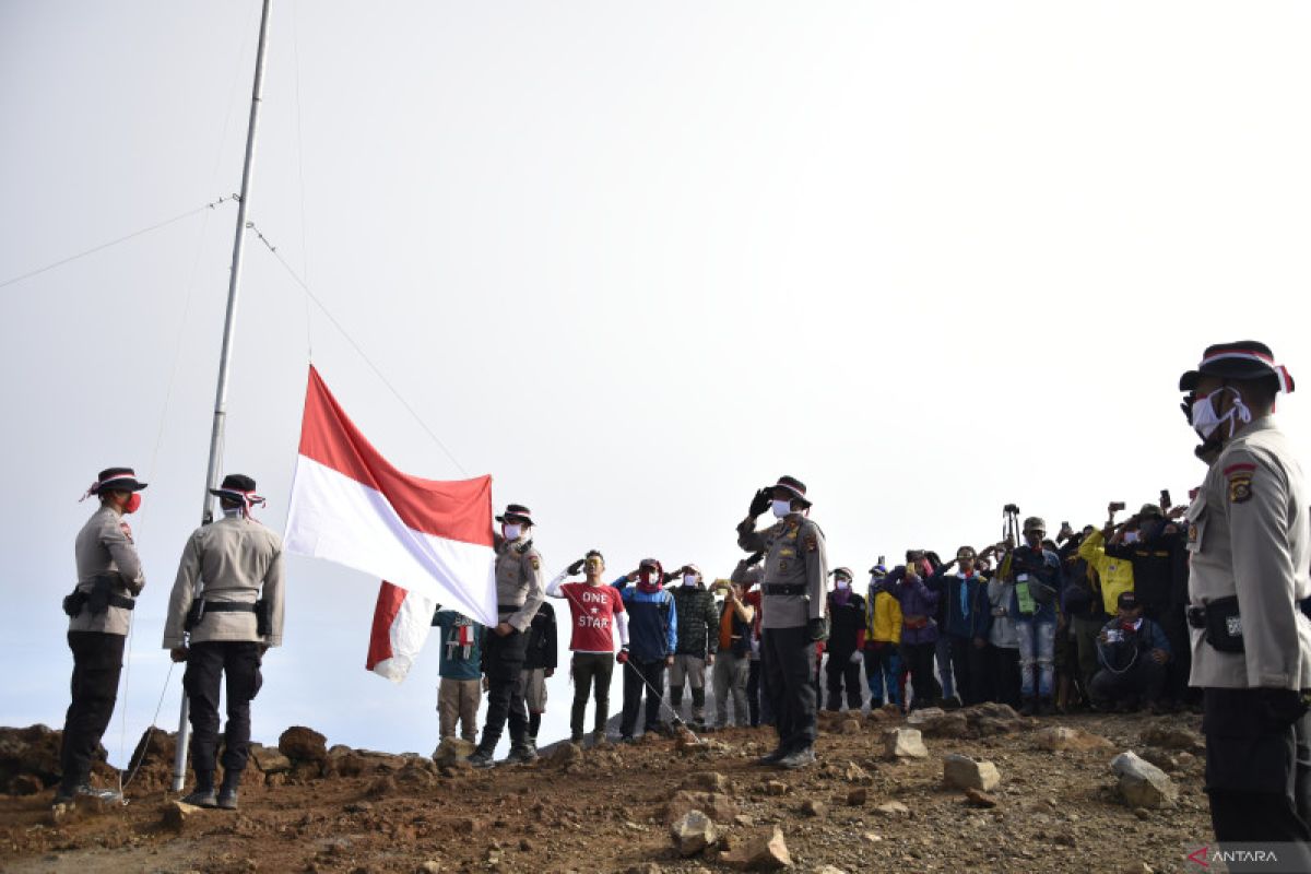 Pemko Pekanbaru gelar peringatan detik-detik Proklamasi 17 Agustus secara daring