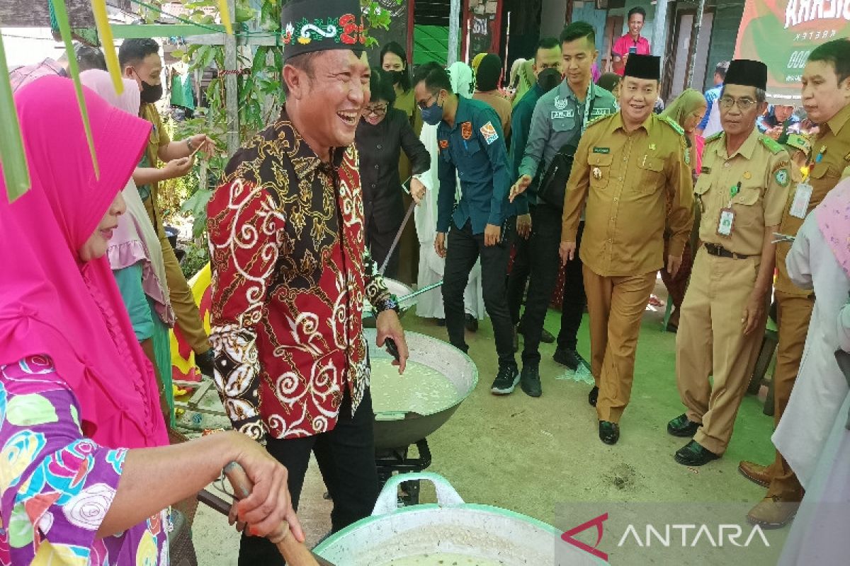 DPRD Kotim apresiasi komitmen masyarakat lestarikan tradisi berbagi bubur asyura