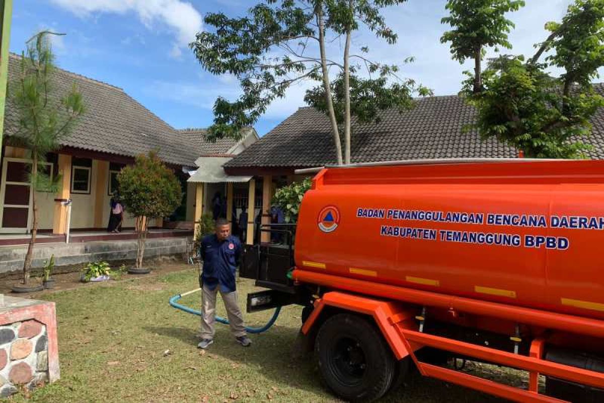 Dua sekolah di Temanggung kesulittan air bersih