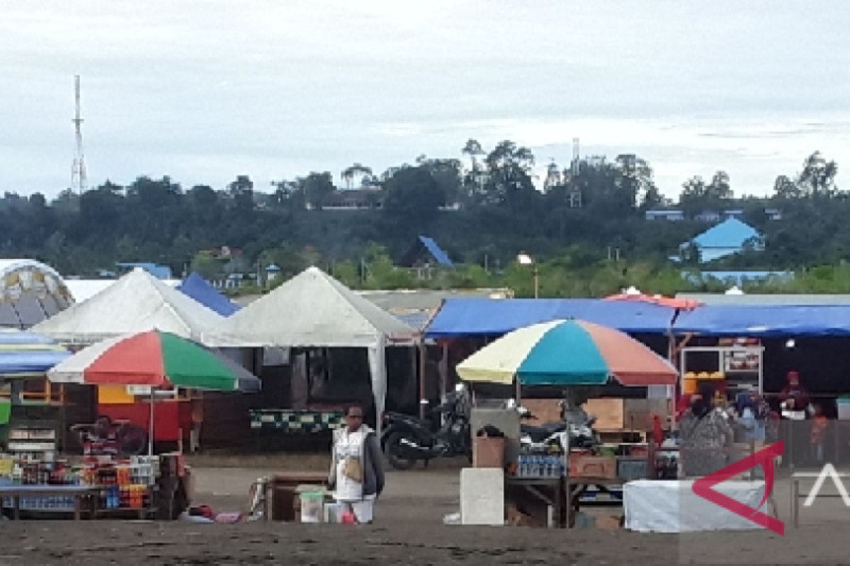 Pemkab Biak dorong pelaku UMKM OAP manfaatkan medsos pasarkan produk