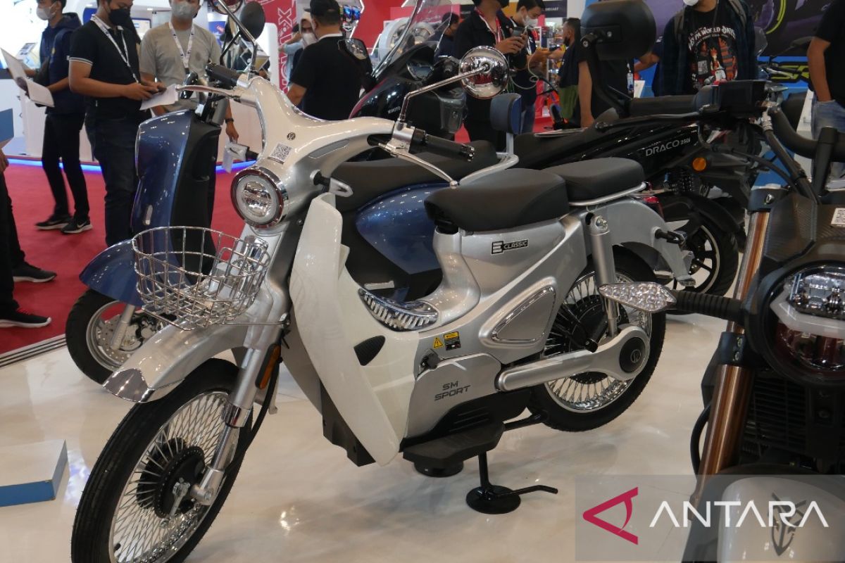 Motor listrik besutan Indonesia mejeng di GIIAS