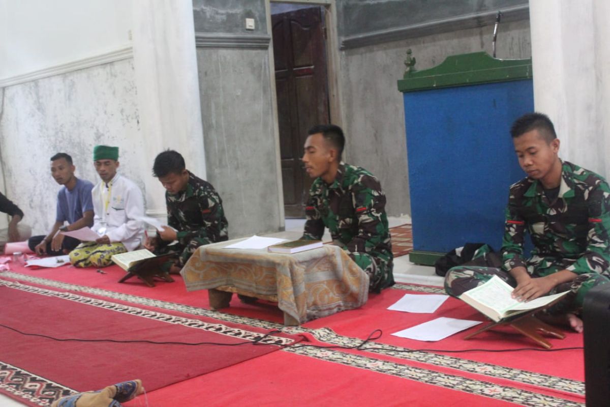 Tim Satgas TMMD gelar lomba azan dan hafiz Alquran