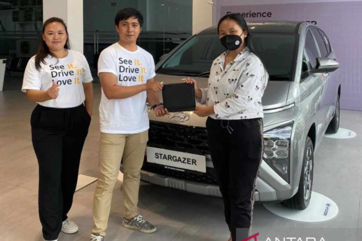 Hyundai STARGAZER resmi hadir di Manado