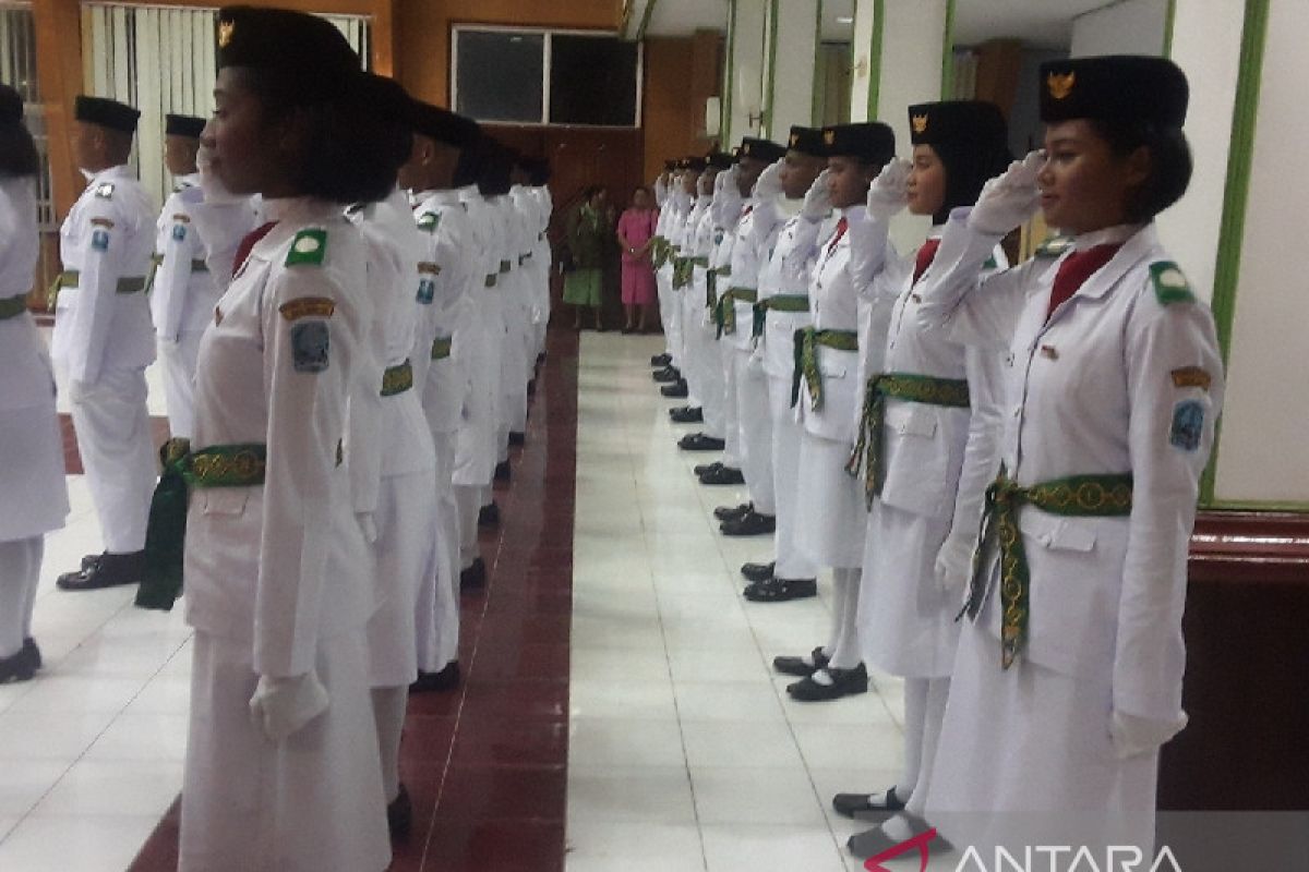 Wakil Bupati Biak Numfor kukuhkan 35 anggota paskibra