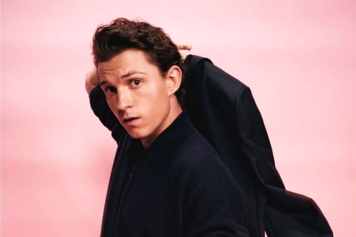 Fokus kesehatan mental, Tom Holland kembali secara singkat ke Instagram