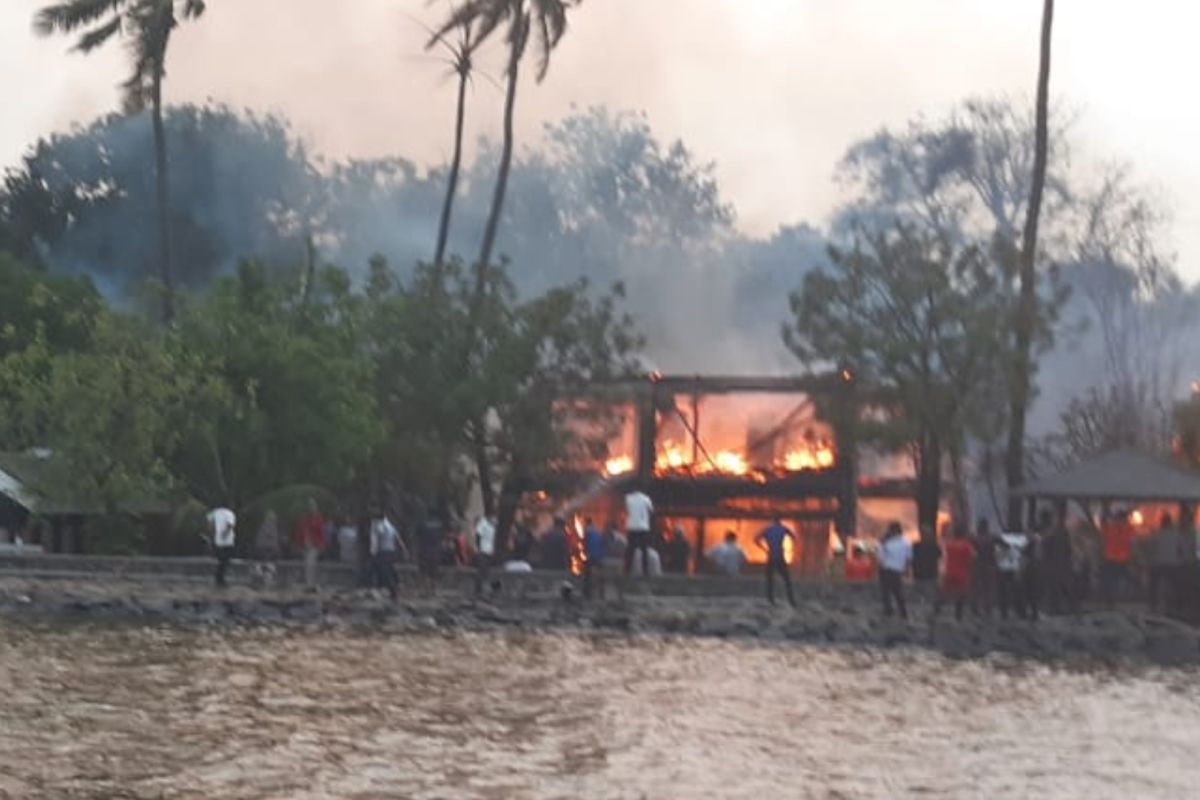 Bangunan Putri Duyung Resort Ancol kebakaran