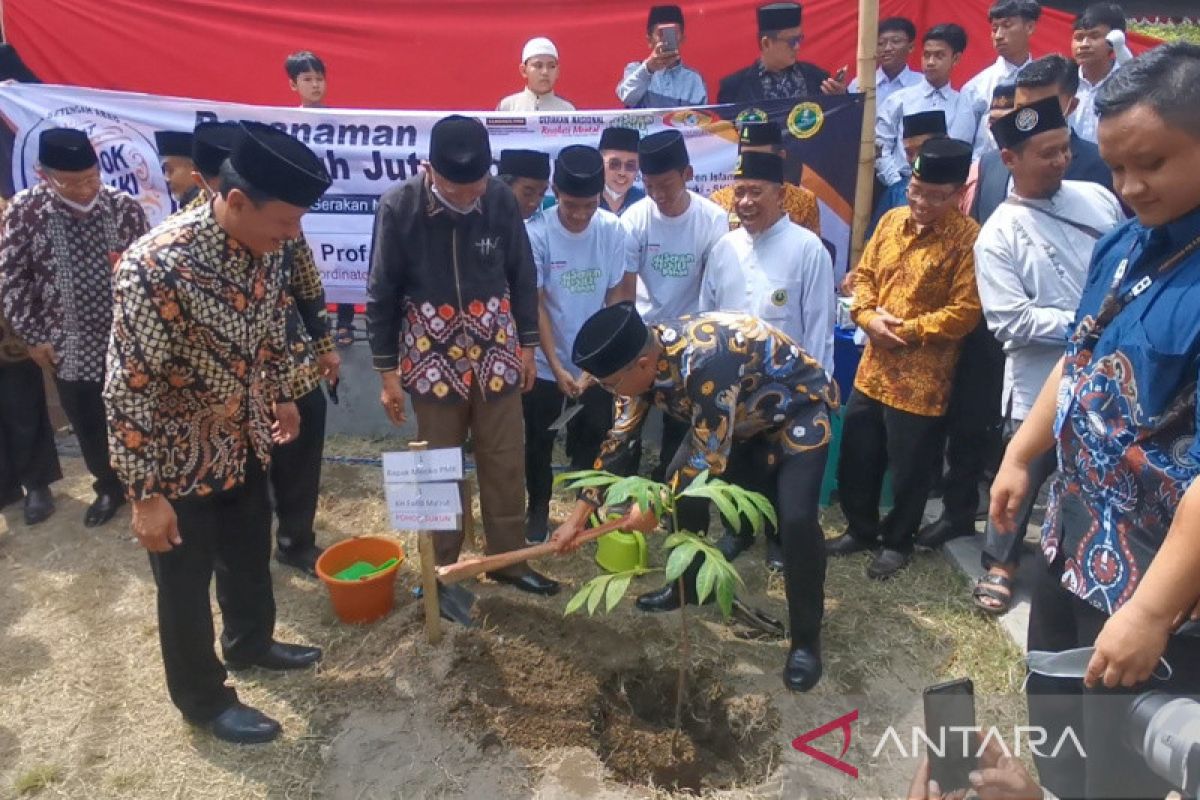 Menko PMK tegaskan pemerintah dukung pengembangan Ponpes Al Mukmin Ngruki