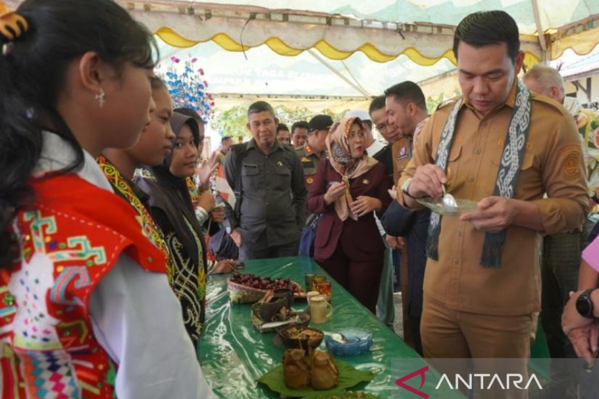 Festival makanan tradisional di perbatasan RI-Malaysia