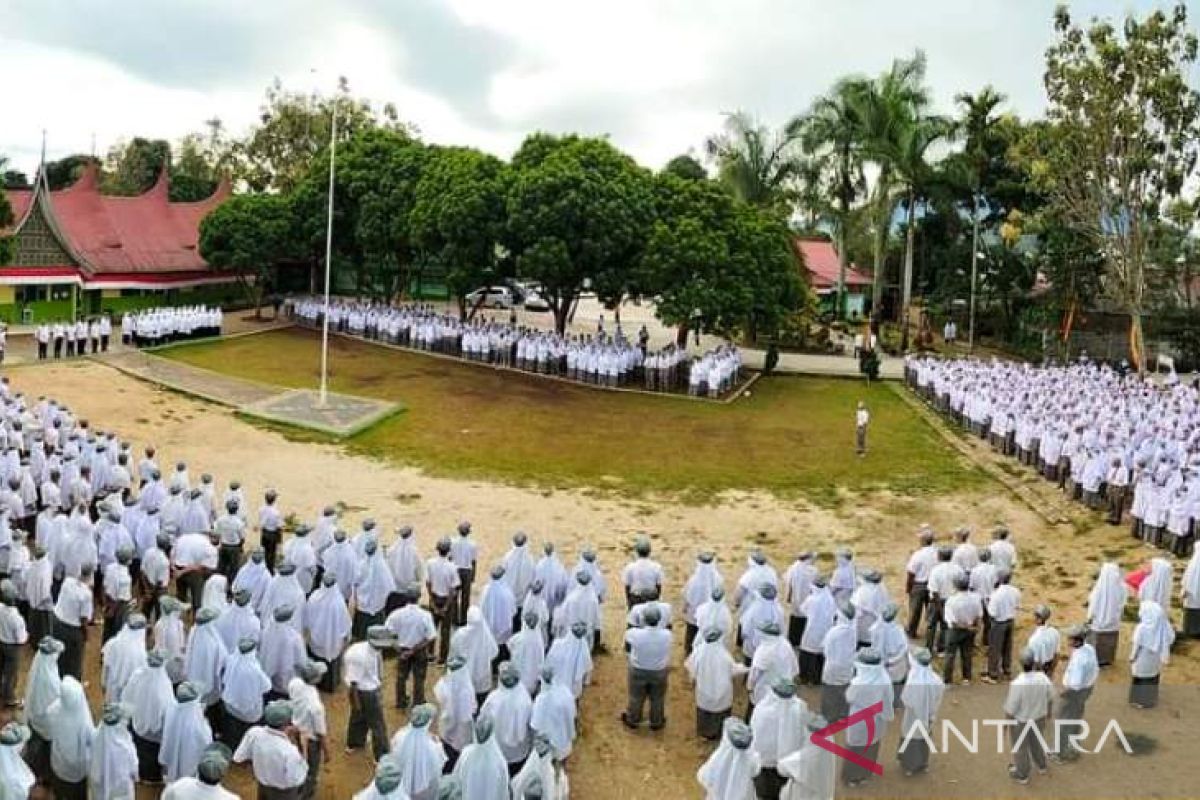 Lima siswa MAN 2 Bukittinggi melaju ke Olimpiade Sains Nasional tingkat provinsi