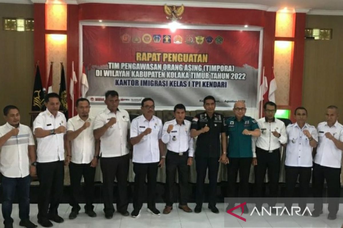 Imigrasi Kendari perkuat pengawasan orang asing di Kolaka Timur Sultra