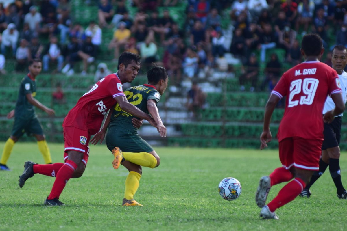 Persiba Balipapan curi poin di Palu