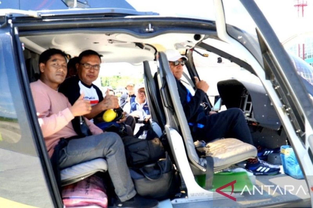 Helikopter rombongan Gubernur mendarat darurat akibat cuaca buruk