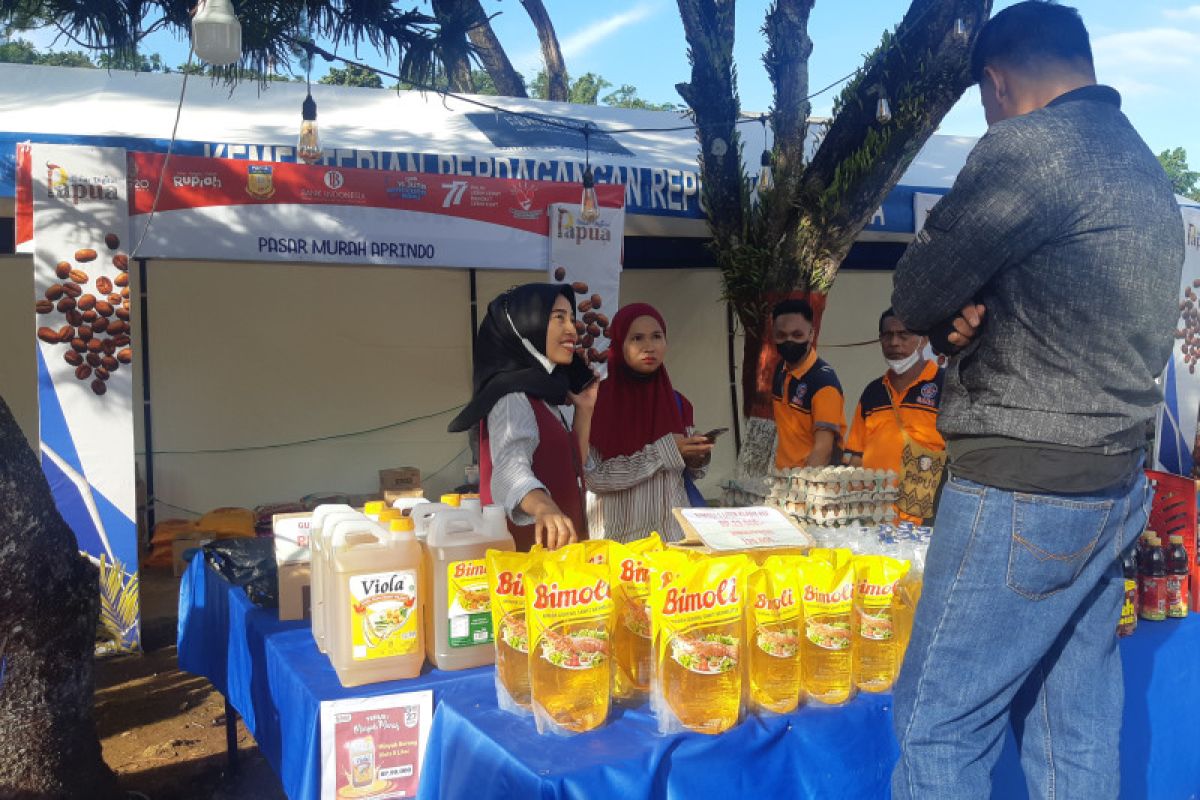 1.436 bungkus minyak goreng sesuai HET dipasarkan di Festival Kopi Papua