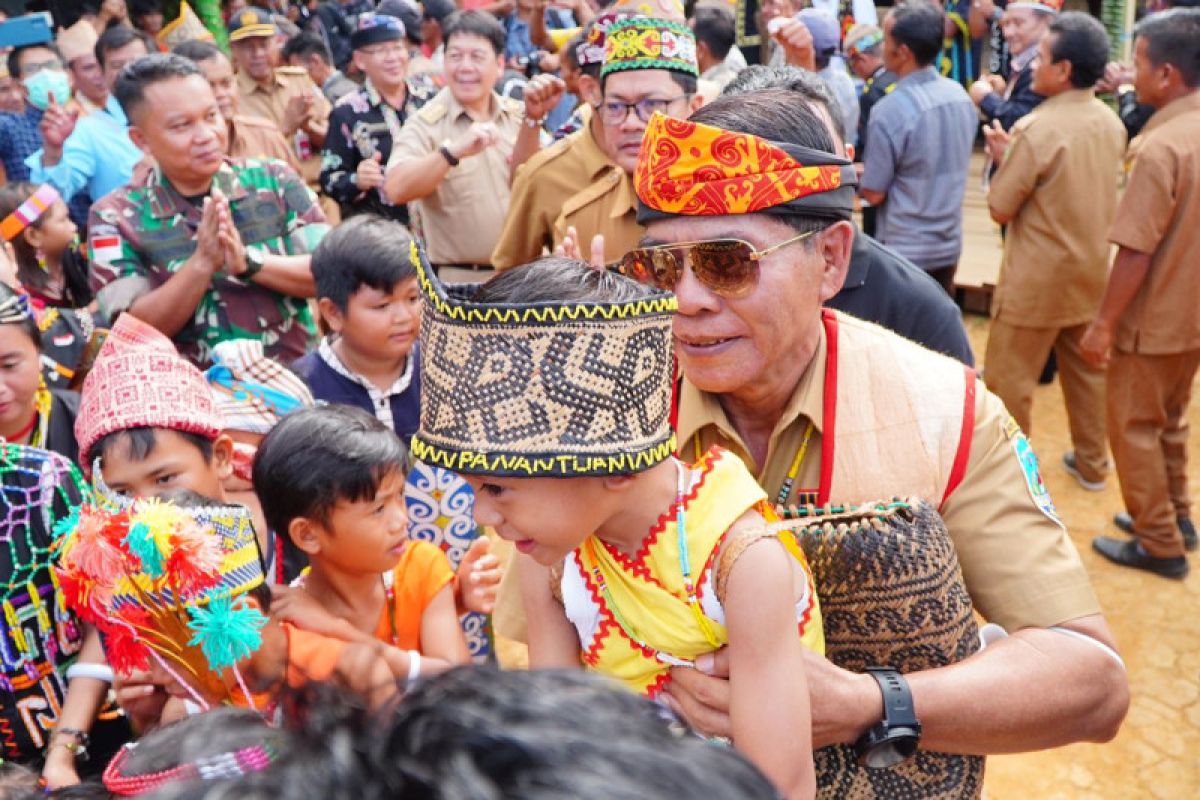 Hadiri Adat Dayak Tenggalan, Gubernur Kaltara minta lestarikan budaya