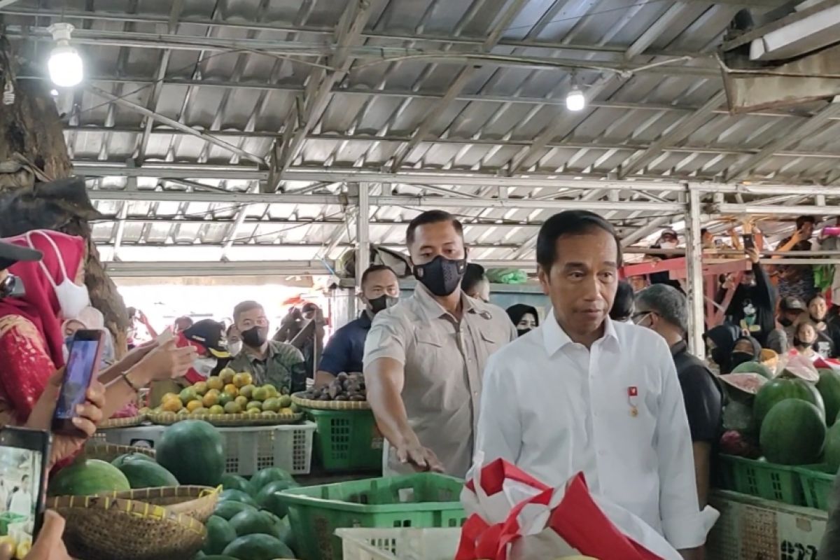 Presiden katakan BLT BBM disalurkan di semua kabupaten/kota pekan depan