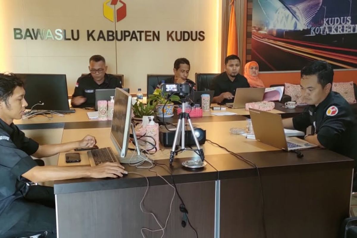 Bawaslu Kudus temukan nama perangkat desa masuk sipol