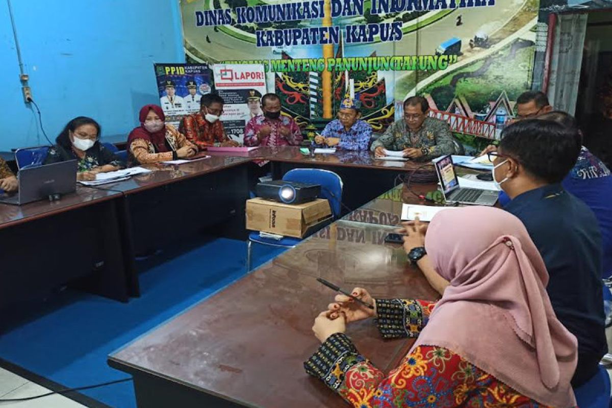 Kominfo Kapuas minta operator PPID lebih aktif berikan informasi