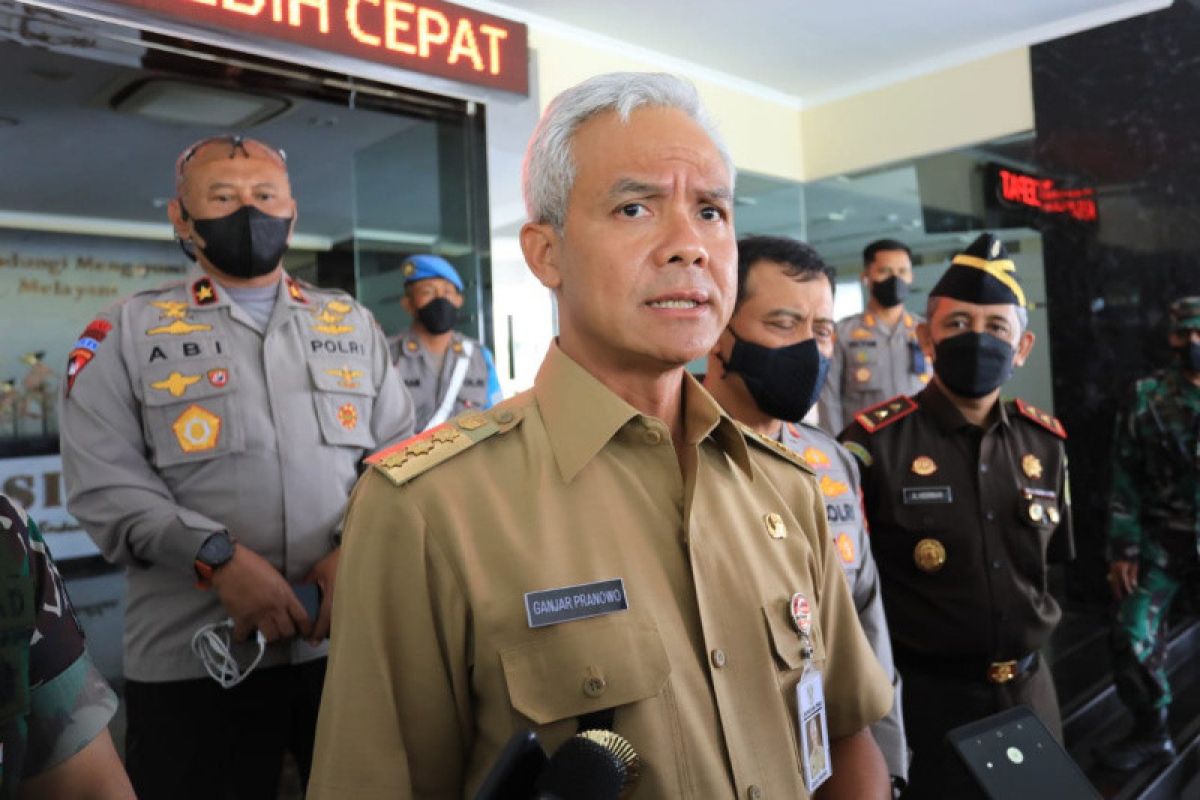 1,4 juta kendaraan di Jateng terancam bodong, Ganjar ajak manfaatkan pemutihan denda