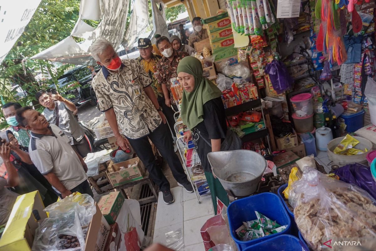 Kendalikan harga, Gubernur Jateng instruksikan gelar operasi pasar jelang Natal