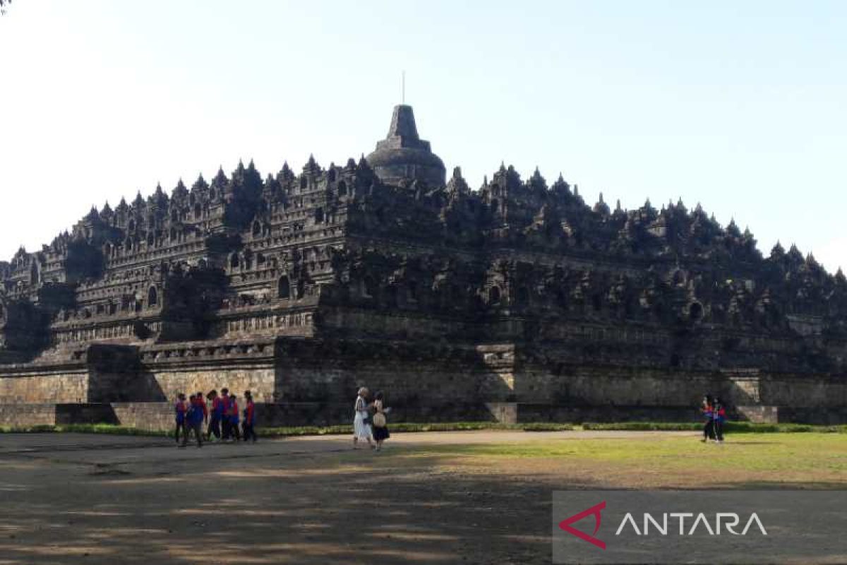 Warisan budaya fondasi bagi generasi muda