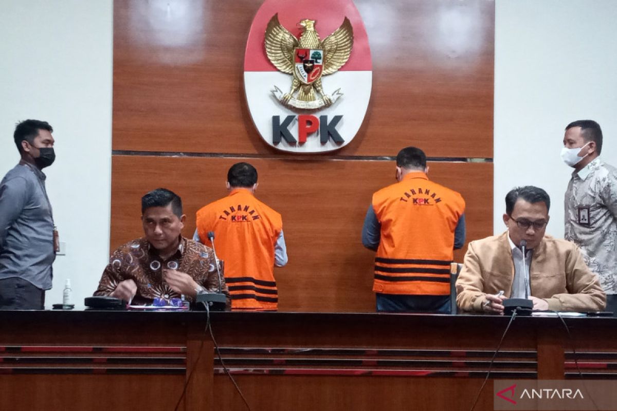 KPK tahan dua tersangka suap Mamberamo Tengah